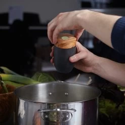 Salz- / Pfeffermühle In Olivenholz - 7 X 12 Cm 5 Salz- / Pfeffermühle In Olivenholz - 7 X 12 Cm -Typhoon Store berard salz pfeffermuhle in olivenholz 7 x 12 cm 2