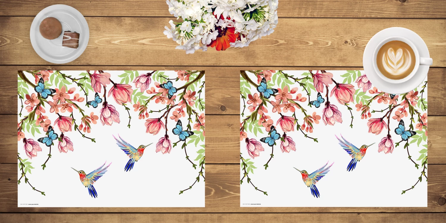 Tischsets I Platzsets Abwaschbar - Kolibris Und Schmetterlinge - Aus Erstklassigem Vinyl (Kunststoff Ð BPA-frei) - 4 Stück - 44 X 32 Cm - Rutschfeste Tischdekoration 3 Tischsets I Platzsets Abwaschbar - Kolibris Und Schmetterlinge - Aus Erstklassigem Vinyl (Kunststoff Ð BPA-frei) - 4 Stück - 44 X 32 Cm - Rutschfeste Tischdekoration – Bild 3