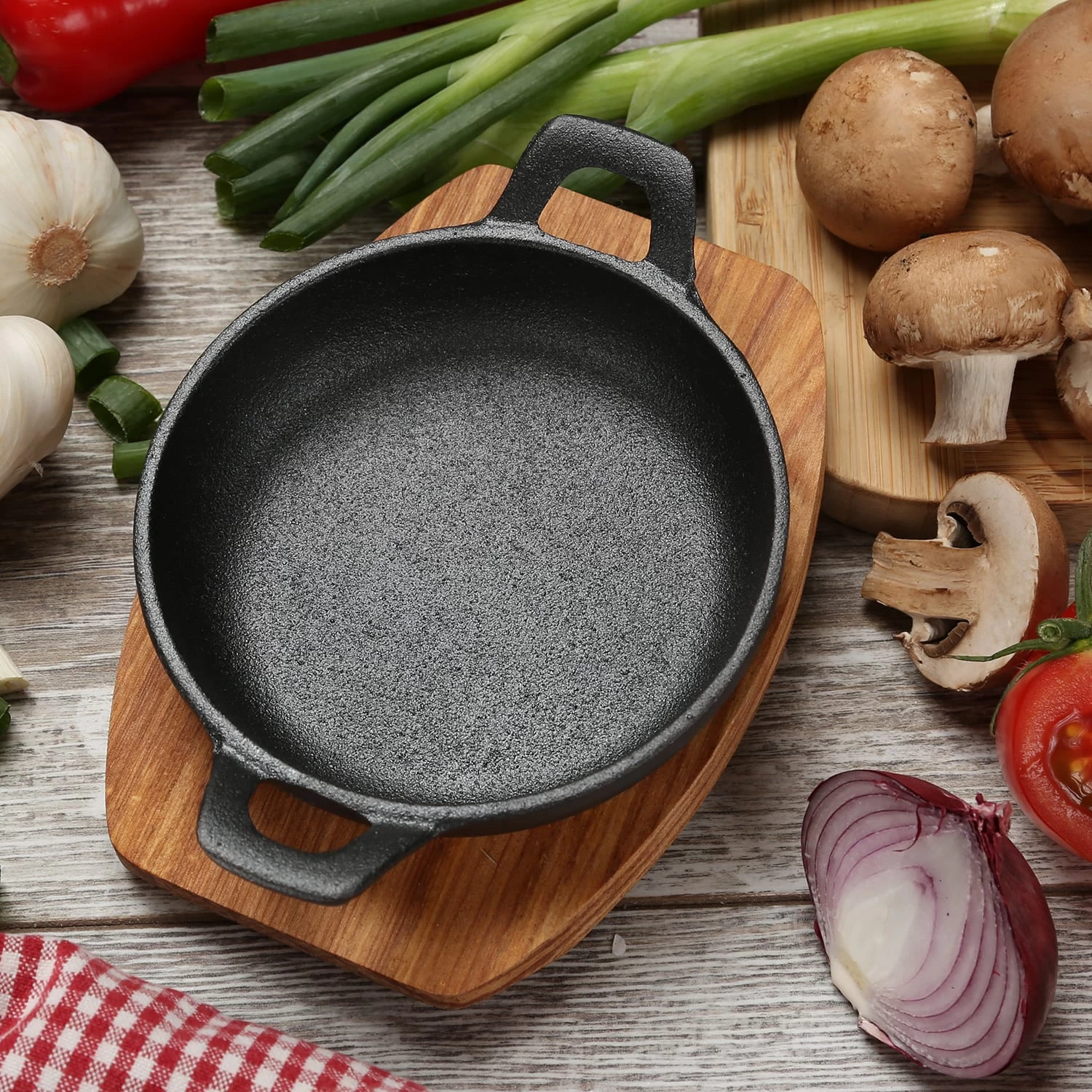 Servierpfanne Mit Holzuntersetzer In Schwarz - D: 12cm 6 Servierpfanne Mit Holzuntersetzer In Schwarz - D: 12cm – Bild 6