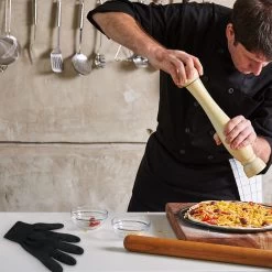 Ofenhandschuh In Schwarz -Typhoon Store relaxdays ofenhandschuh in schwarz 4